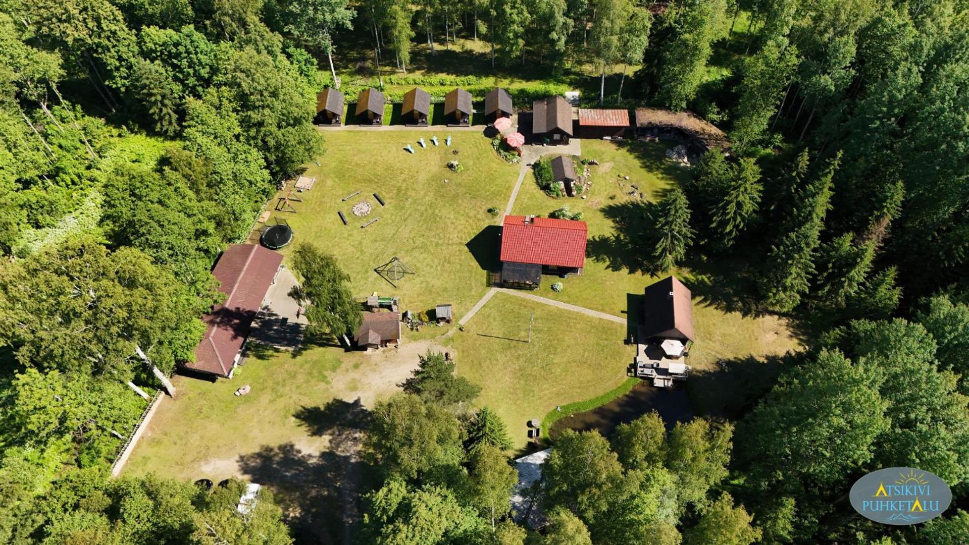 Hotel Atsikivi Puhketalu à Häädemeeste Extérieur photo