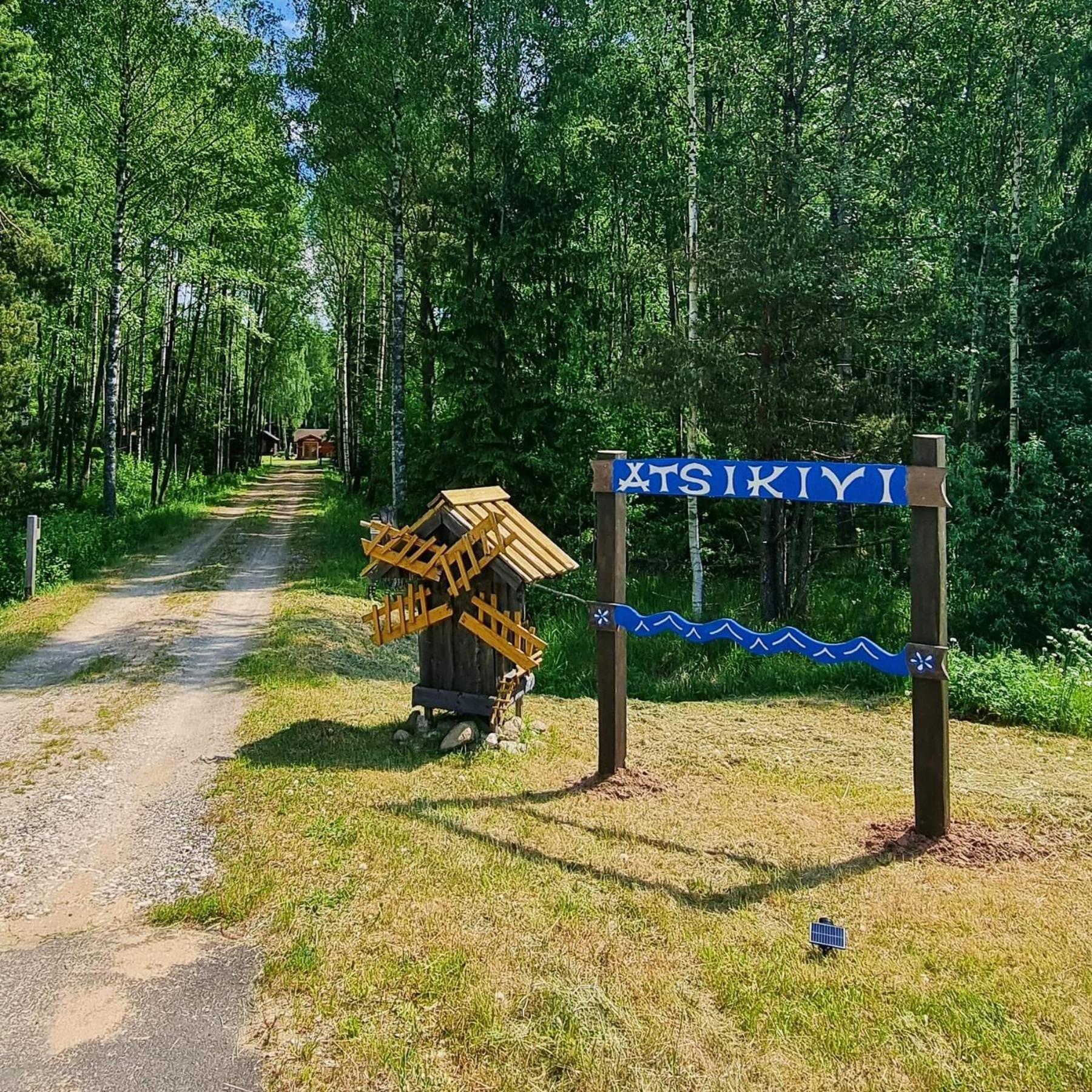 Hotel Atsikivi Puhketalu à Häädemeeste Extérieur photo